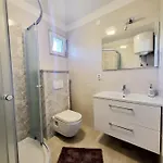 Apartament Buktenica *